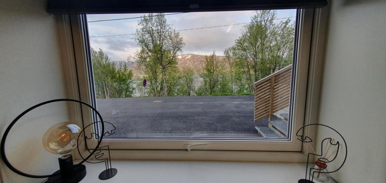 Tromsoapartment Silent Area With Nice View I Have Warm Caravan For Rent Same Place, 4 People Exterior foto