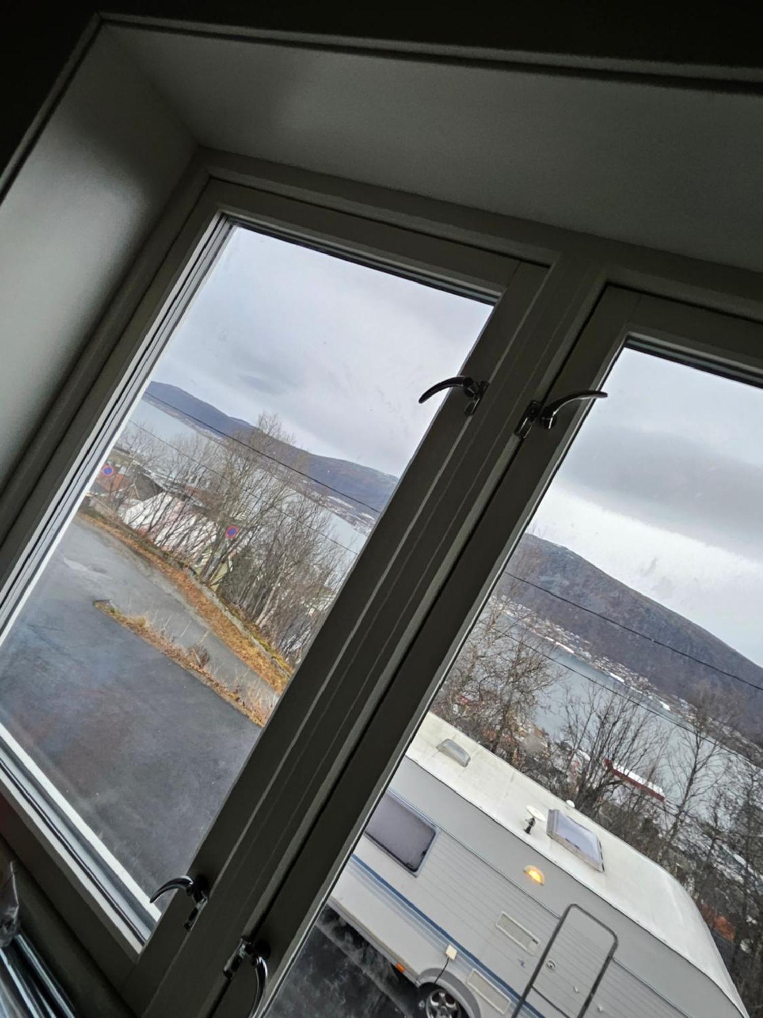Tromsoapartment Silent Area With Nice View I Have Warm Caravan For Rent Same Place, 4 People Exterior foto